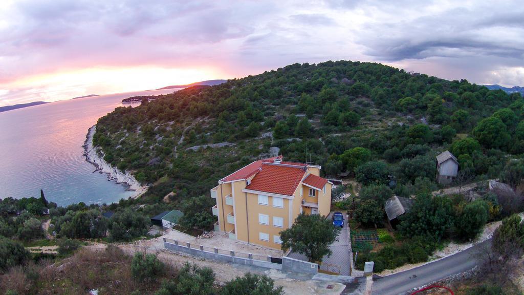 Vila Tatinja Τρογκίρ Εξωτερικό φωτογραφία